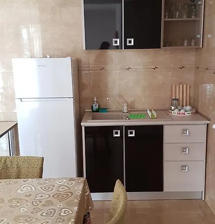 Carlo דירה