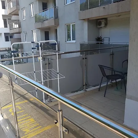 Carlo אפורי נורד